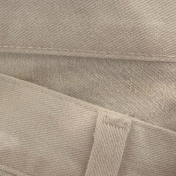 Women's Classic White Jeans - Picture 7 of 7